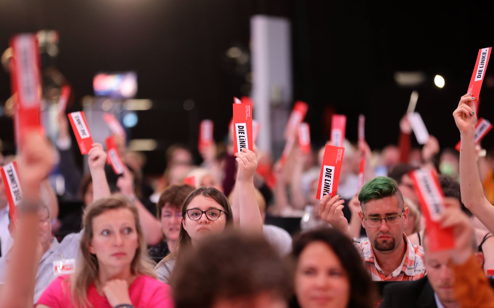 L’effondrement des Démocrates : Un avertissement pour la gauche occidentale
